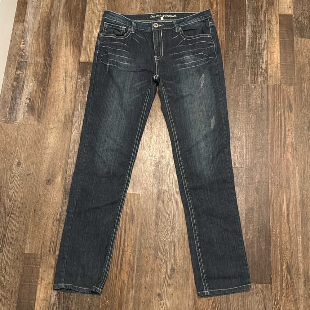 Itz Me Premium Distressed Dark Wash Sparkly Pockets  Women’s Jeans Size 16